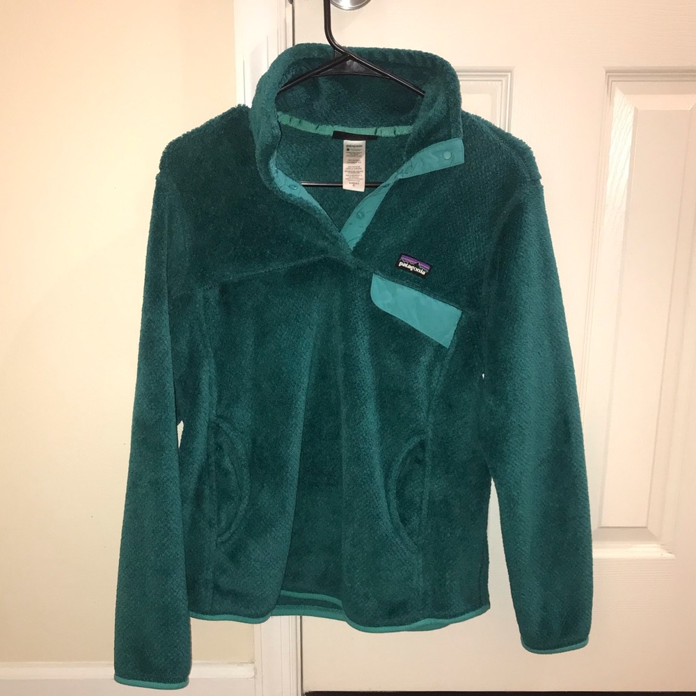 Green women’s Patagonia jacket
